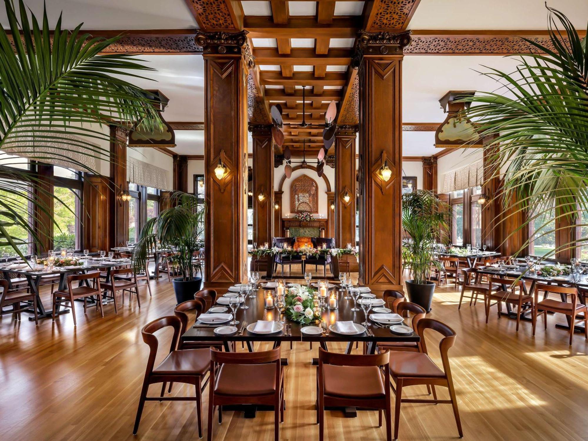 Fairmont Empress Hotel Victoria Esterno foto The dining room at the 1906