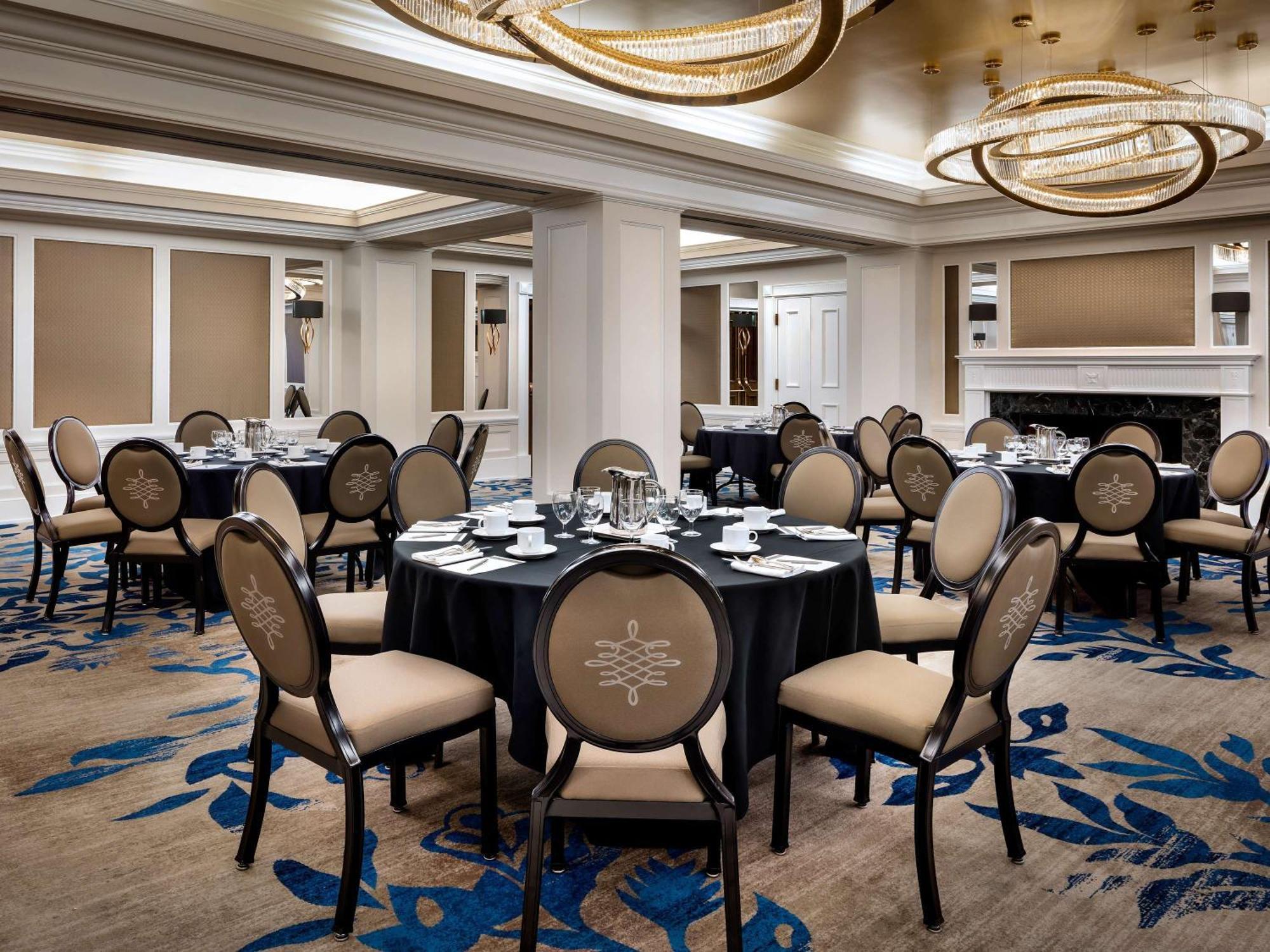 Fairmont Empress Hotel Victoria Esterno foto The ballroom at the Ritz-Carlton, Tysons